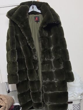 Avenue Olive Faux Fur Teddy Coat